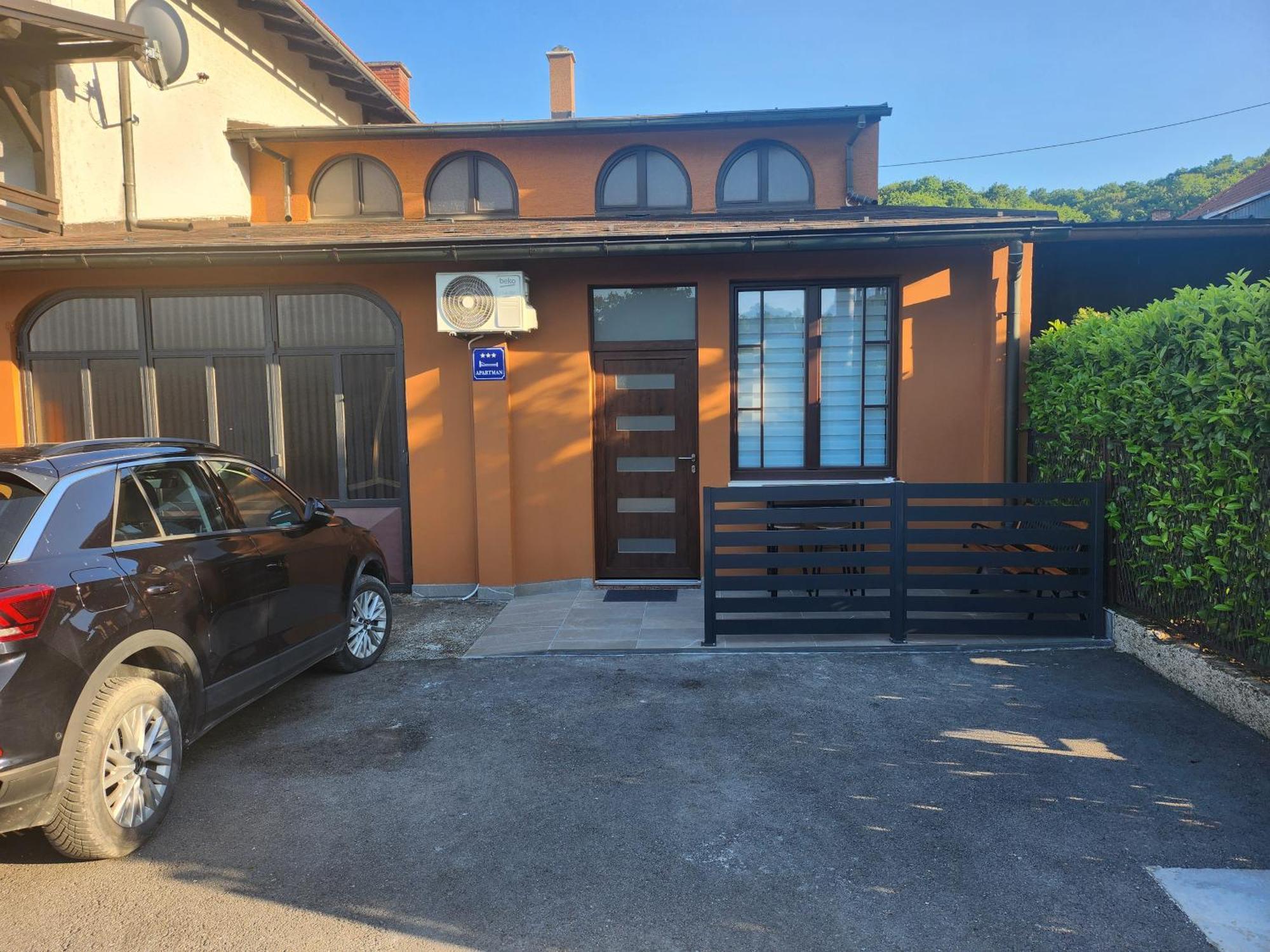 קארלובץ Studio Apartman Borlin מראה חיצוני תמונה